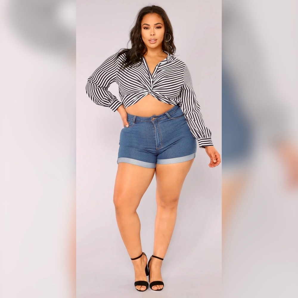 Fashion Nova “Carter” Denim Shorts